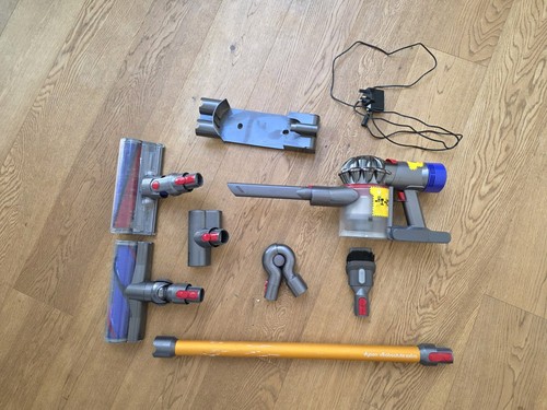 Dyson with lots of - v8,