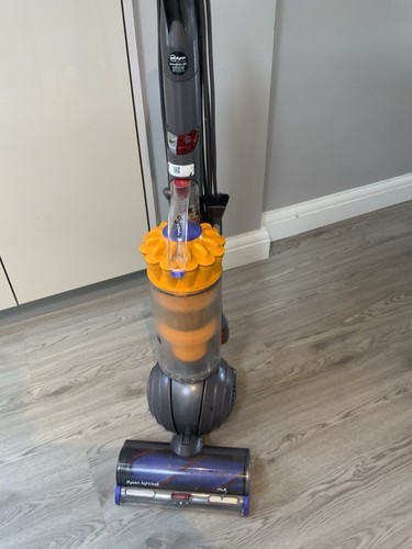 Dyson up22 with tools - dyson,