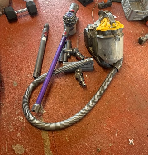 Dyson hoovers - 2, x