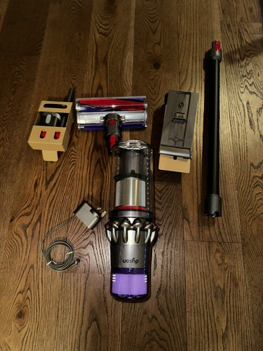 New dyson v11 total - total, pet