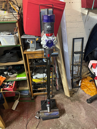 Dyson cordless grey - v8,